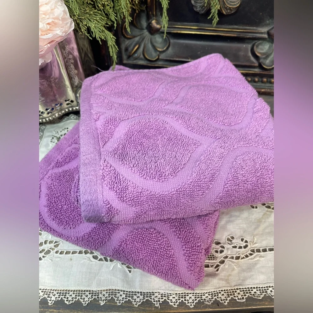 Set of 2 purple cotton hand towels Tracy Reece